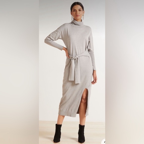 Evereve Dresses & Skirts - Evereve Adelyn Midi Gray Sweater Dress size Small B131